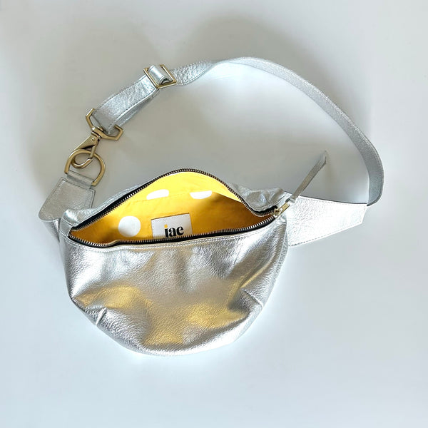 jae Leather Sling (Silver)